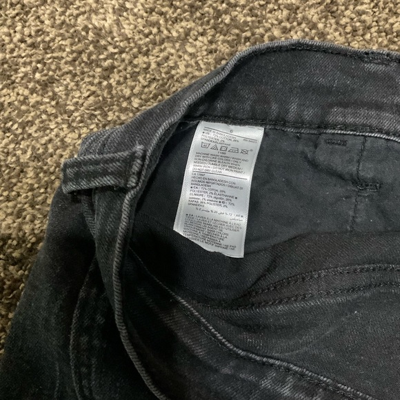 OLD NAVY DENIM SHORTS - Picture 4 of 4